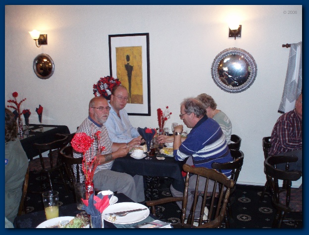 600x449 pixels (125K)